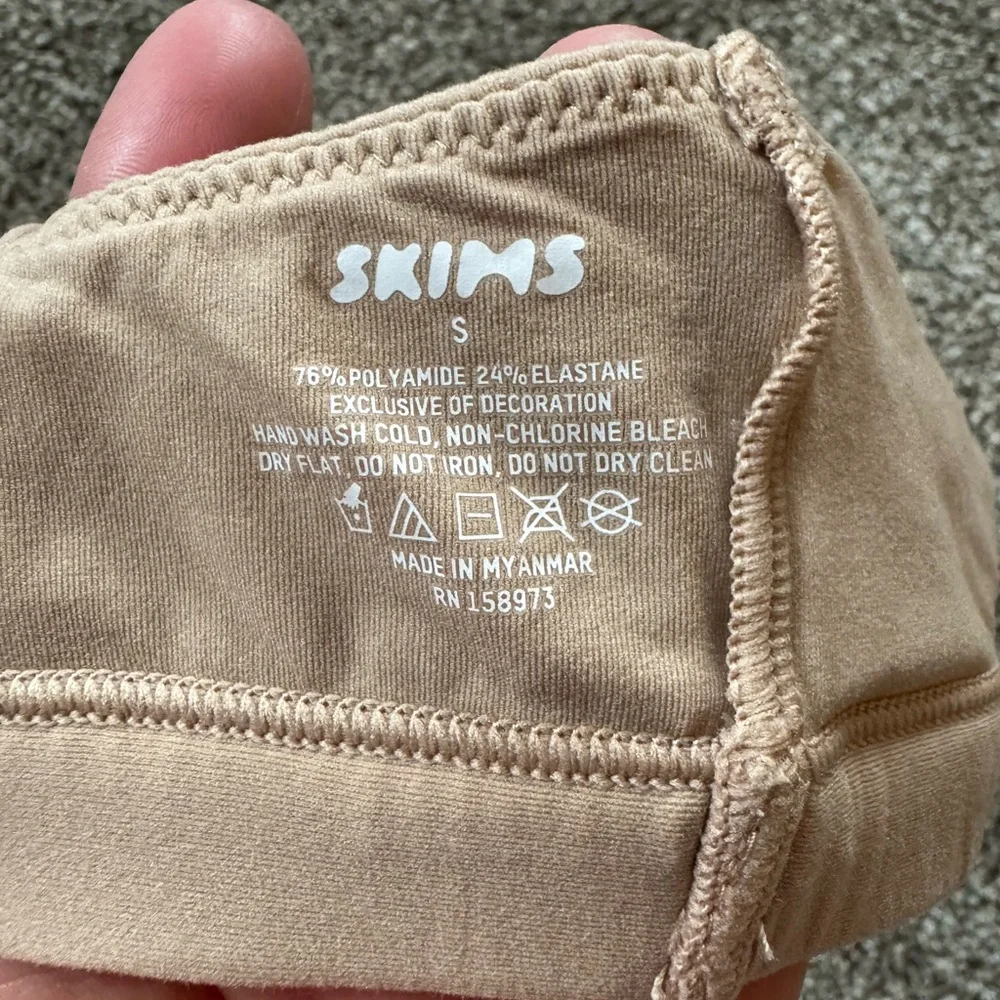 Skims Fits Everybody Scoop Neck Bralette - Picture 3 of 3